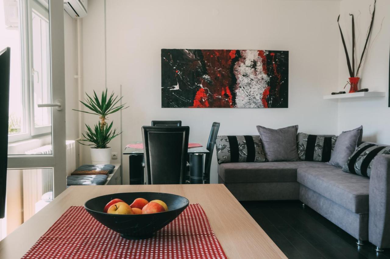 Smart Hostel Belgrad Exterior foto